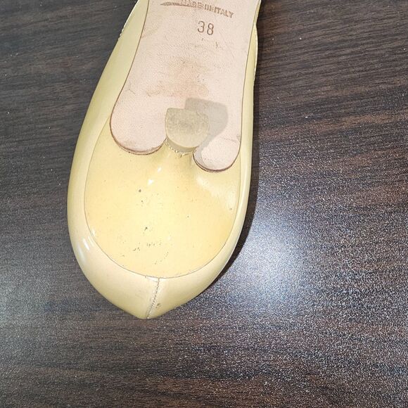 Jimmy Choo Peakaboo Gold Patent Leather Pumps Kitten Heels Womens Size 38 Work - Picture 6 of 12